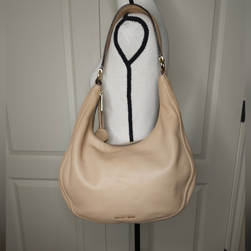 HP!! MICHAEL KORS CREAM TASSEL LARGE LYDIA HOBO BAG - Picture 4 of 16